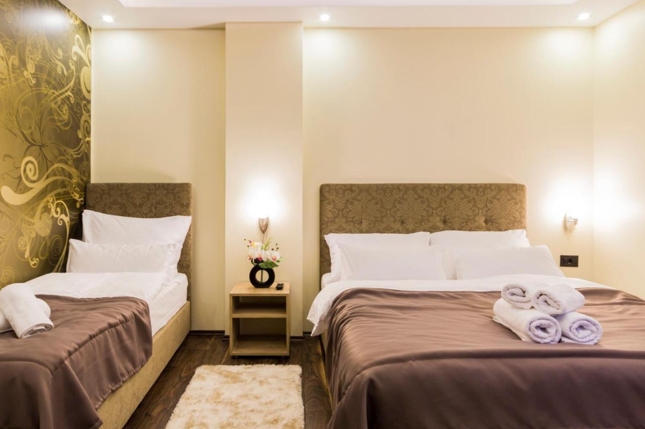 Madison Inn Suites - Wilson'S Square Белград Екстериор снимка